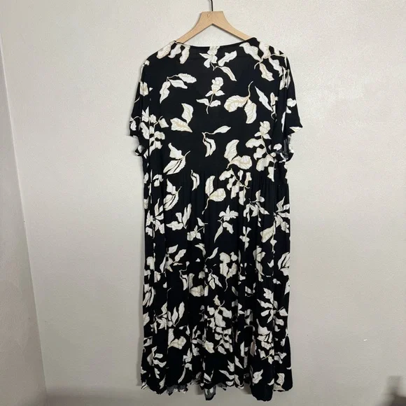 Sonoma Floral Dress Size 2x w/ Pockets Button Front Tiered Midi Dress - Picture 7 of 13